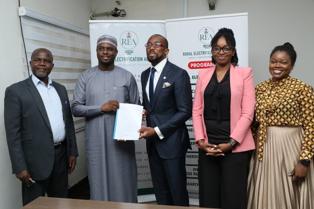 Oando, REA sign MoU to improve renewable energy across Nigeria